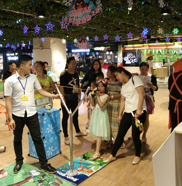 “愤怒的小鸟”特别活动主题