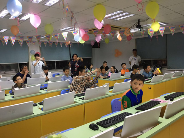 “愤怒的小鸟”特别活动主题