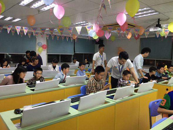 “愤怒的小鸟”特别活动主题