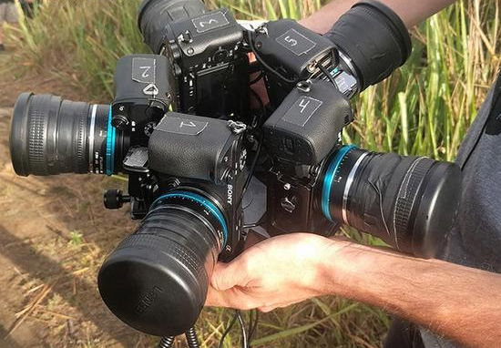 目前最强的VR相机 不过想用的话还得有个好颈椎