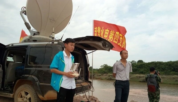 玩转“无人机” 90后男孩创业梦想起飞