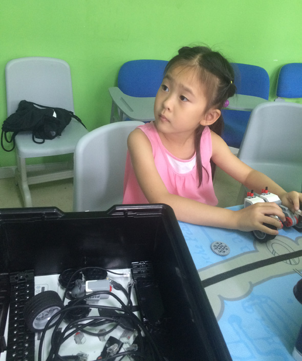 北京大钟寺校区：乐高机器人夏令营开班盛况