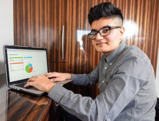 15岁自学编程开发游戏 年收入超27万元