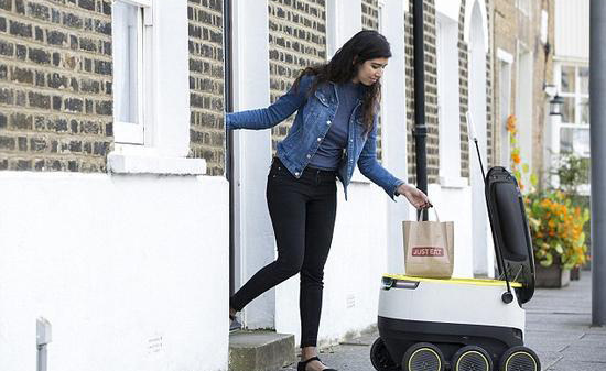 英国现外卖机器人 送餐仅用30分钟