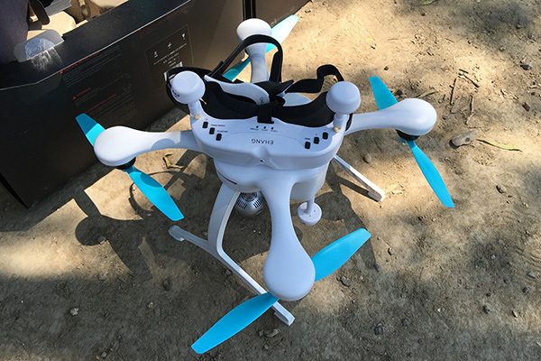 亿航VR无人机体验：VR体验新颖