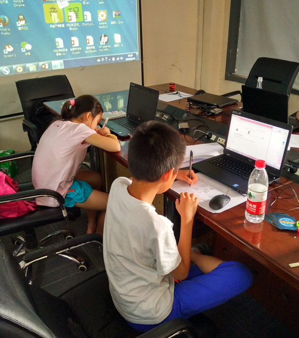 北京大钟寺校区：少儿编程奥数遇上编程开班盛况