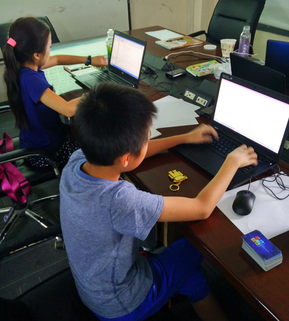 北京大钟寺校区：少儿编程奥数遇上编程开班盛况