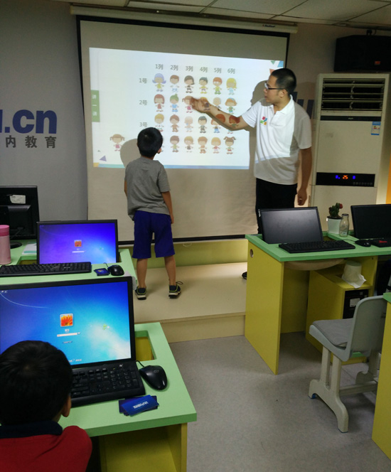 北京大钟寺校区：少儿编程活动课开班盛况