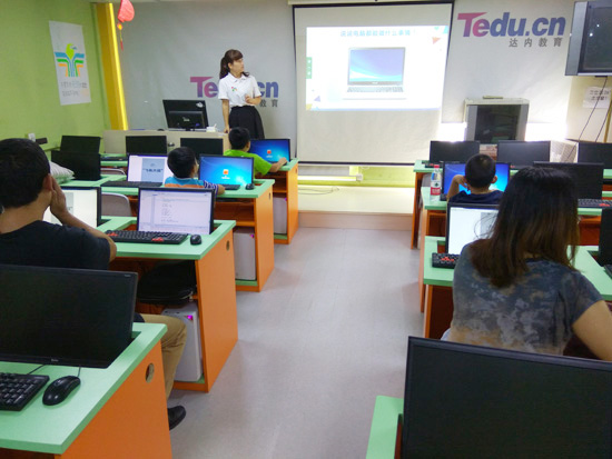 北京大钟寺校区：少儿编程体验课开班盛况