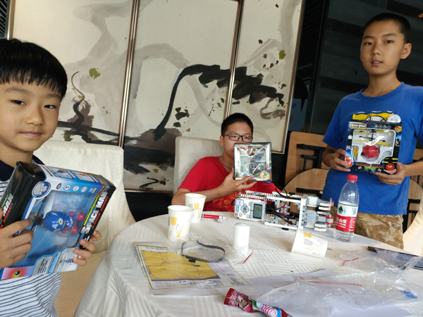 乐高机器人组装完成的非常棒