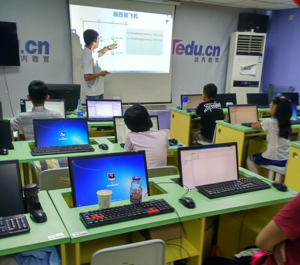 北京大钟寺：少儿编程9月上旬体验课开班盛况