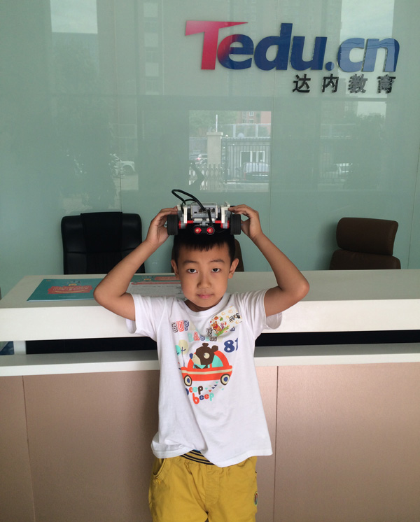 北京广渠门校区：乐高机器人EV3体验课开班盛况