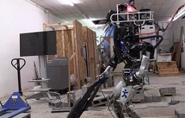 谷歌“阿特拉斯”军用机器人会扫地做家务