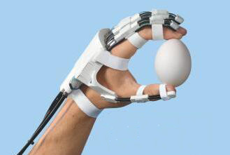 瑞士研发轻巧型外骨骼手部康复机器人