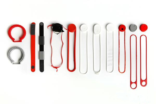 德国学生借3D打印技术造出残疾人智能腕带