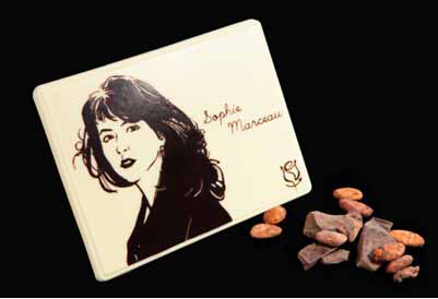 中国首款3D打印机定制巧克力品牌欧拉的玫瑰问世