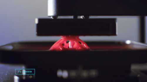 Carbon3D的CLIP技术有望将3D打印技术普及到量产机