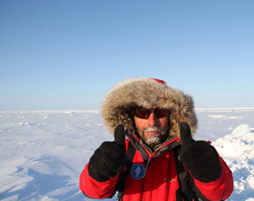 极地探险家佩戴SEIKO 3D打印眼镜穿越北极