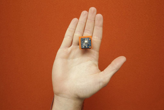 Howard设计3D打印通感面具让您嗅到颜色