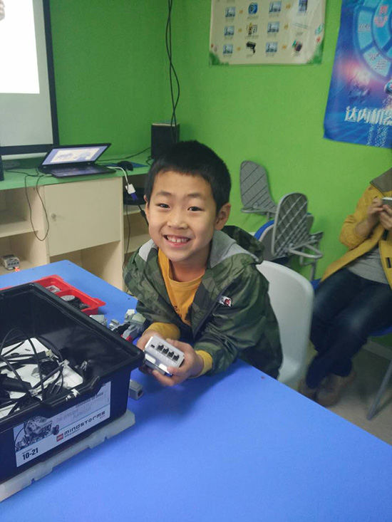 北京大钟寺：乐高机器人EV3体验课开班盛况