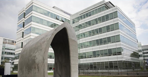 欧洲首个用混凝土3D打印的亭子亮相