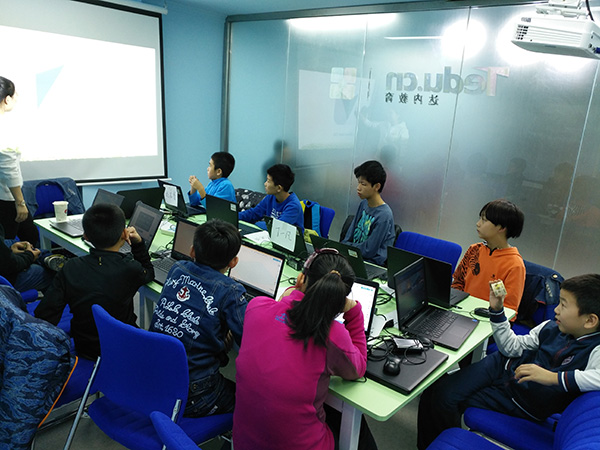 北京大钟寺校区：少儿3D打印万圣节活动开班盛况