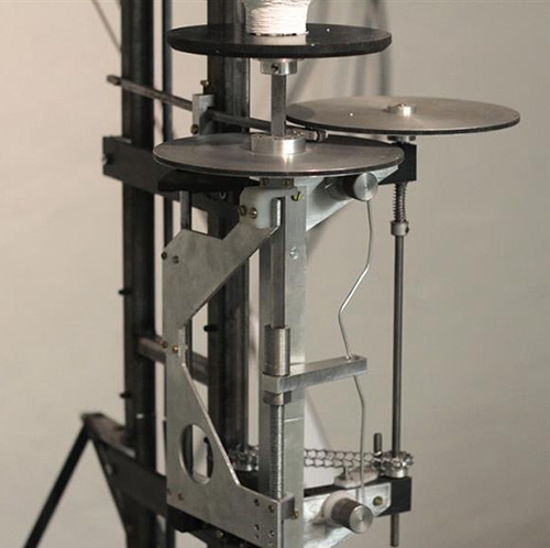 世界首台模拟式3D打印机依靠重力打印3D对象