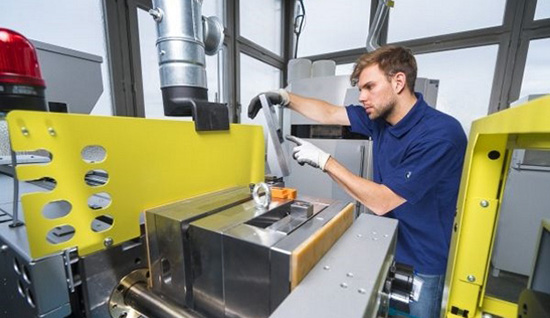 宝马正在将3D打印技术扩展至批量零件制造