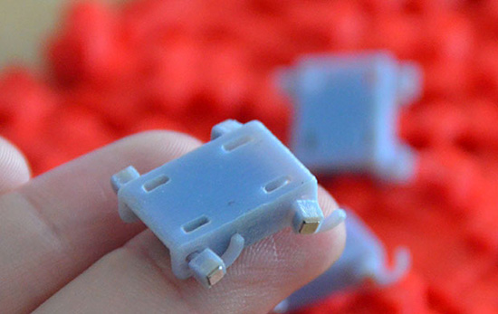 科学家借助3D打印研究微型机器人的步态特征