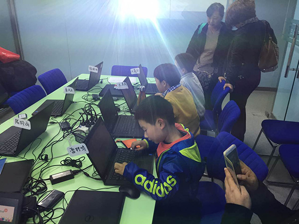 北京大钟寺校区：少儿编程体验课开班盛况