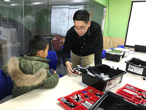 北京万寿寺校区：乐高机器人EV3体验课开班盛况