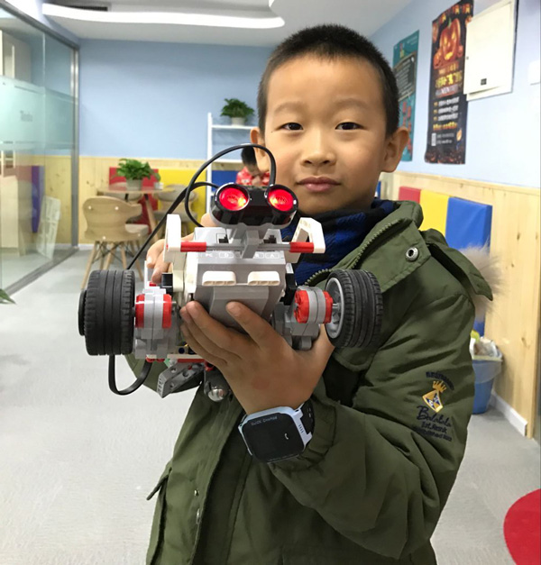 北京万寿寺校区：乐高机器人EV3体验课开班盛况