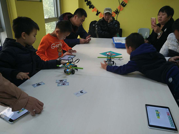 北京广渠门：乐高机器人WEDO体验课开班盛况