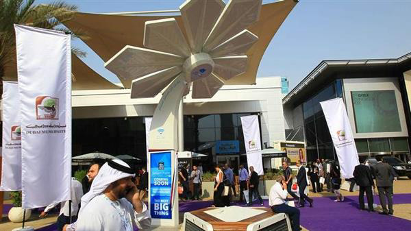 迪拜政府3D打印智能棕榈树为市民免费服务