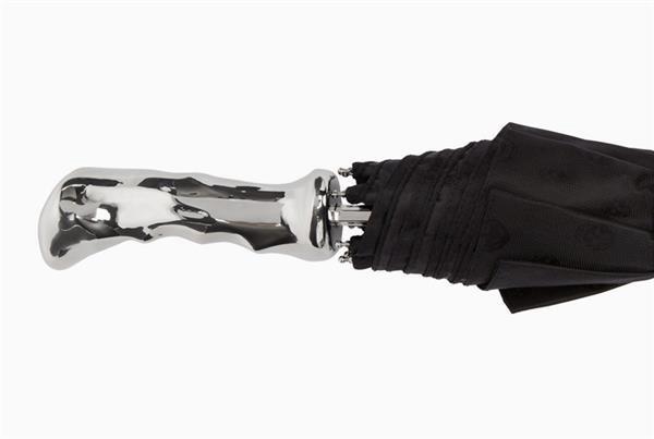 Alexander McQueen推出3D打印手柄的雨伞