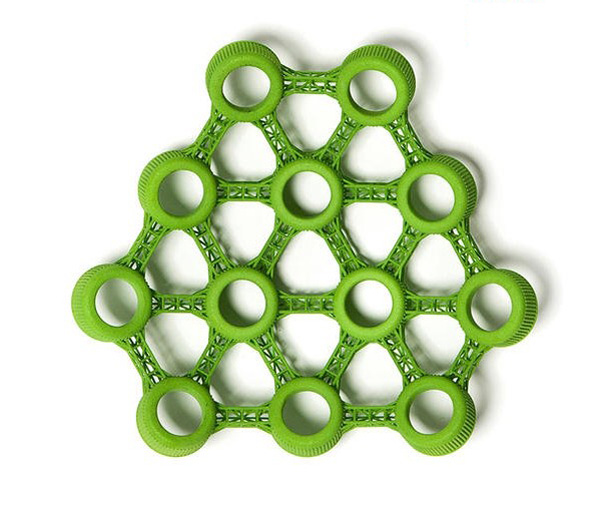 3D打印瓶架让普通饮料瓶变身精美艺术品