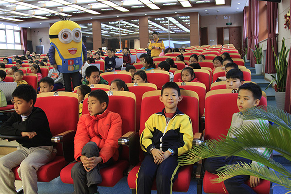 "发现杯"编程挑战赛流动课堂进校园之石油附小站