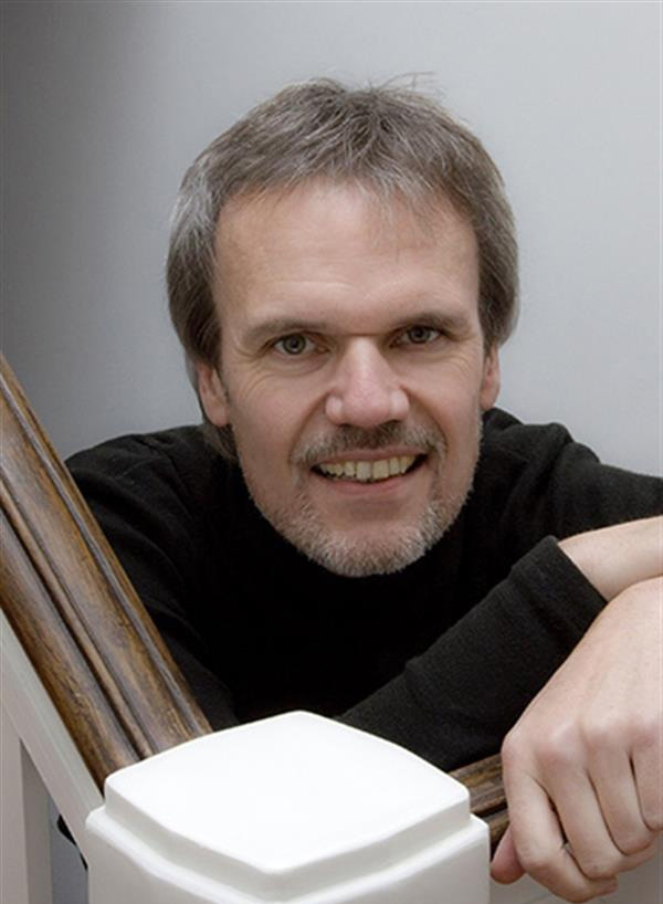 荷兰设计师推出世界首款钛3D打印钢笔