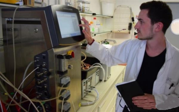 慕尼黑学生破解Ultimaker 2+3D打印机研制生物墨水