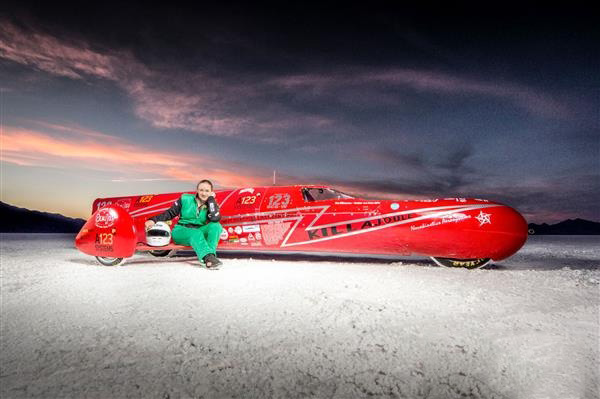 美女工程师开发出世界上最快3D打印电动摩托车