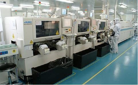 AGV仓储搬运机器人不为人知的十大优势