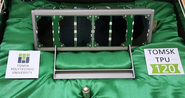 俄罗斯成功发射首个3D打印微型卫星