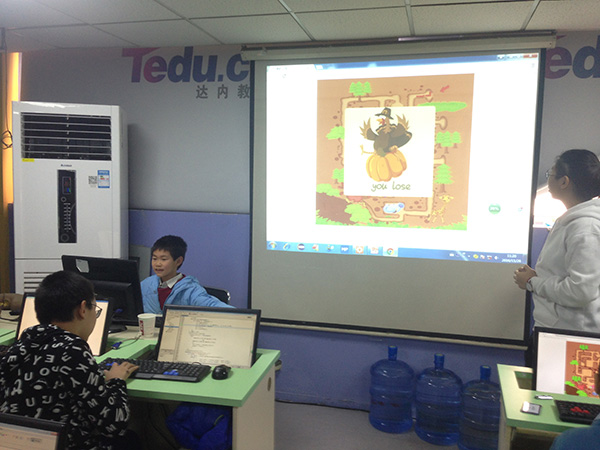 北京大钟寺校区：少儿编程感恩节活动课开班盛况