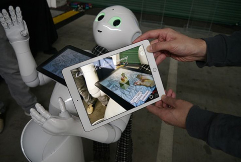 软银Pepper机器人新增AR功能 打造酷炫3D菜单