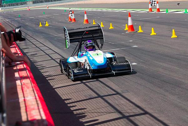 Team Delft 制作3D打印方向盘和支架