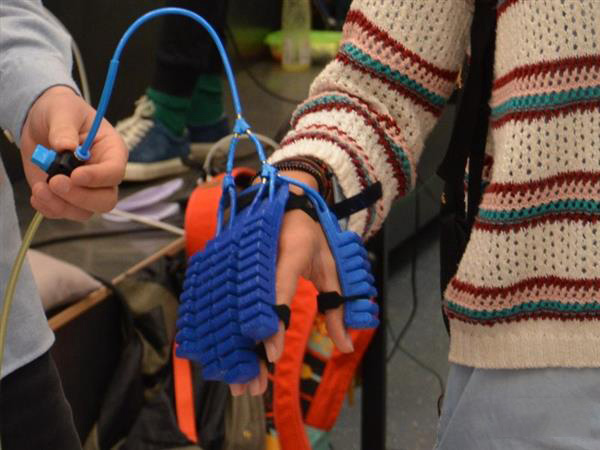 3D打印机插件允许在制模的同时进行浇注