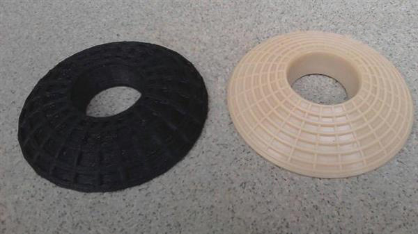 多哥创客完全用电子废品制造3D打印机