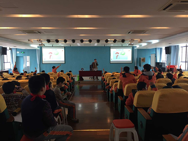 "发现杯"编程挑战流动课堂之上海洋泾菊园小学站