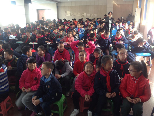 "发现杯"编程挑战流动课堂之上海交大实验小学站