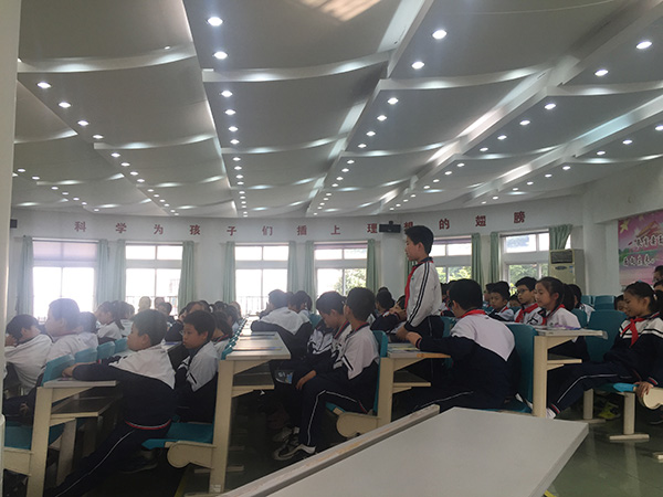 "发现杯"编程挑战流动课堂之广州昌岗东小学站